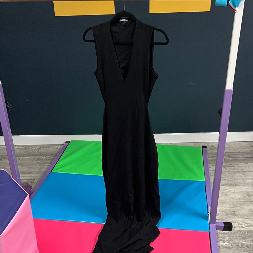 Express Elegant Black Sleeveless Maxi Dress